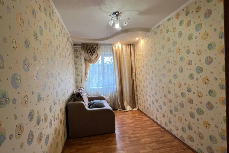 Продаётся 3-комнатная квартира, 60 м²