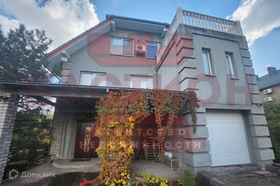 Продаётся 3-этажный дом, 388.3 м²