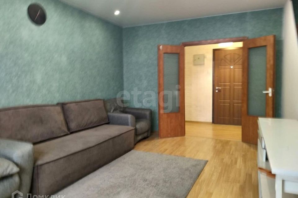 Продаётся 1-комнатная квартира, 42.3 м²