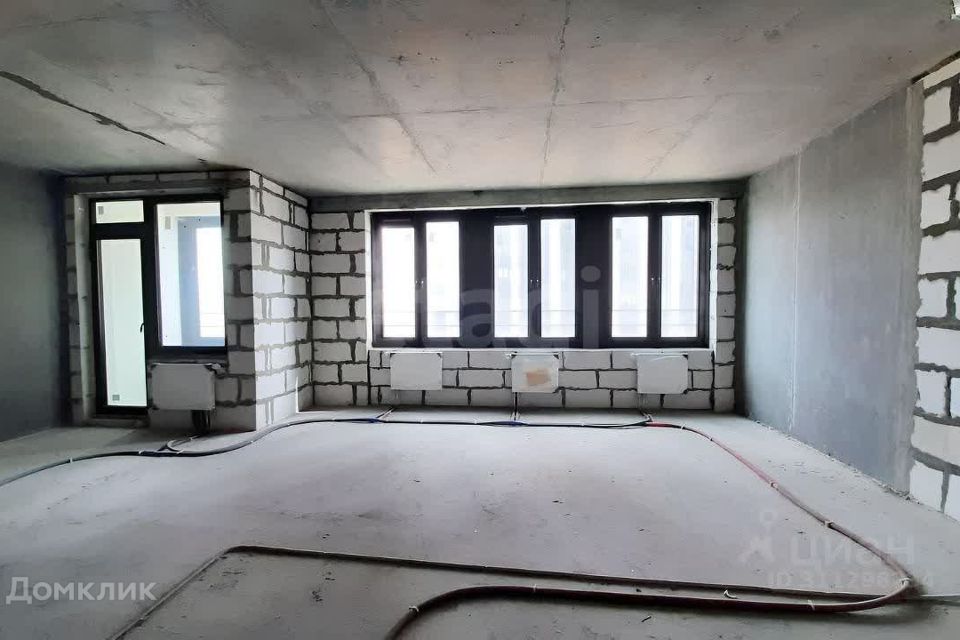 Продаётся 2-комнатная квартира, 55.6 м²