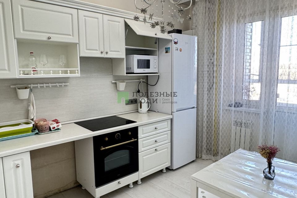Сдаётся 2-комнатная квартира, 60 м²