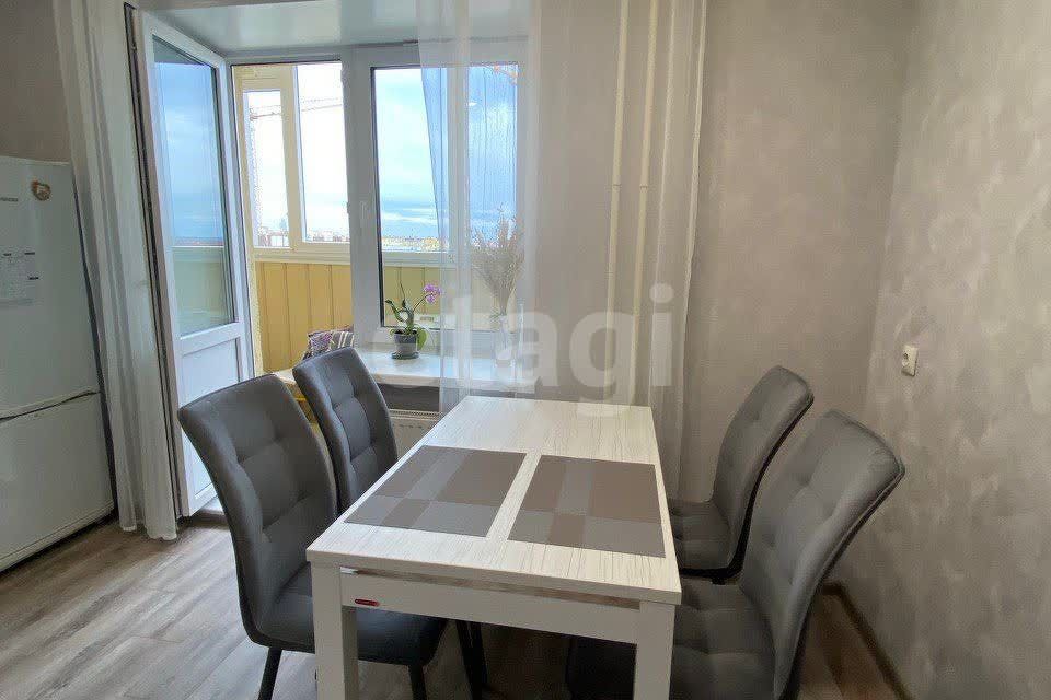 Продаётся 1-комнатная квартира, 38.2 м²