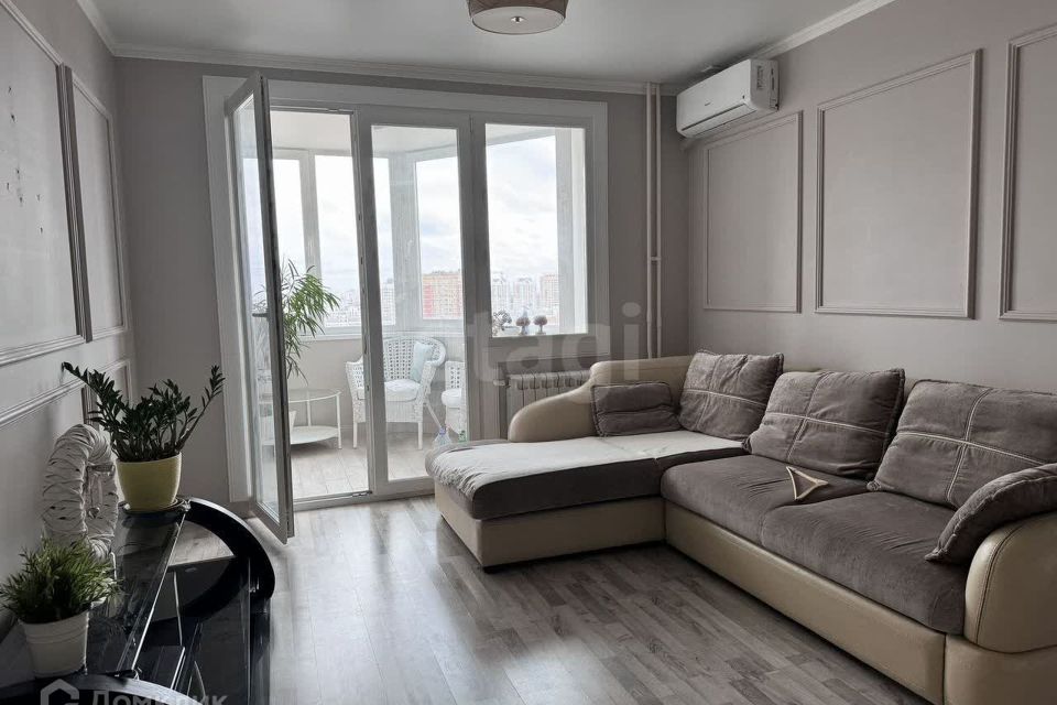 Продаётся 3-комнатная квартира, 76.1 м²