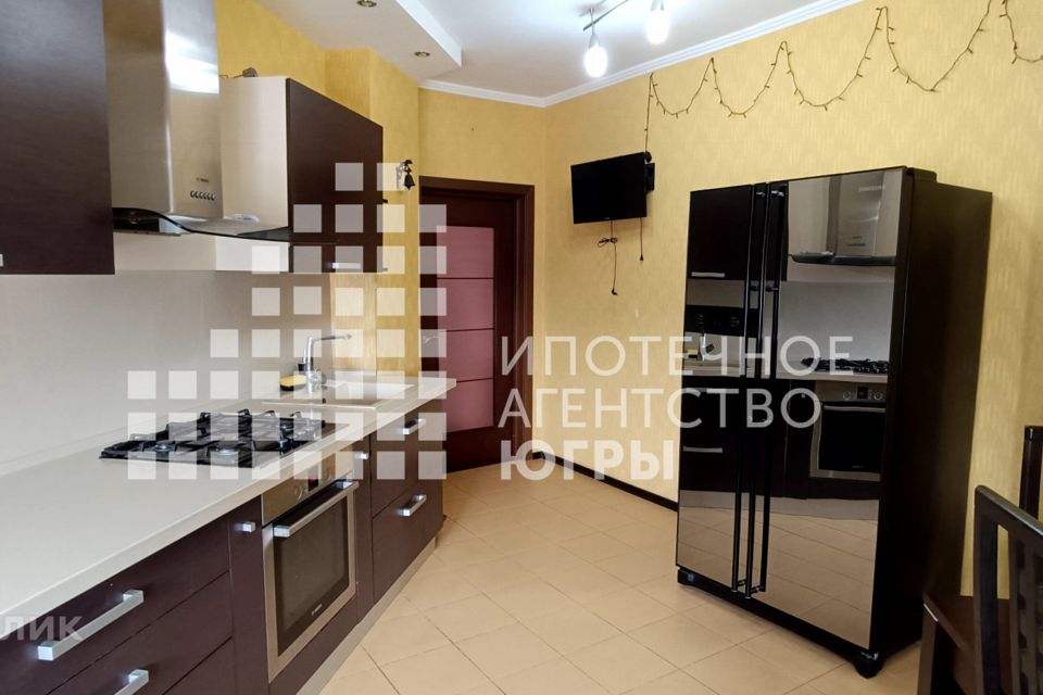 Продаётся 2-комнатная квартира, 79.3 м²