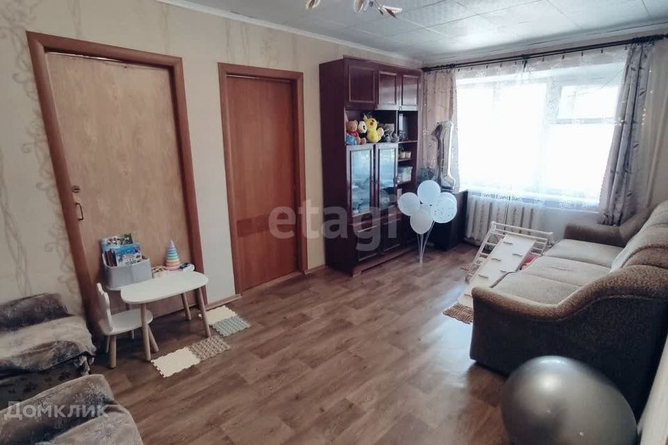Продаётся 3-комнатная квартира, 43.2 м²