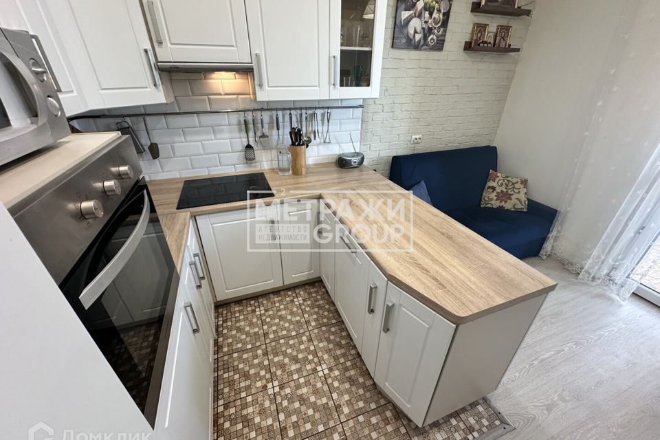 Продаётся 1-комнатная квартира, 46.6 м²