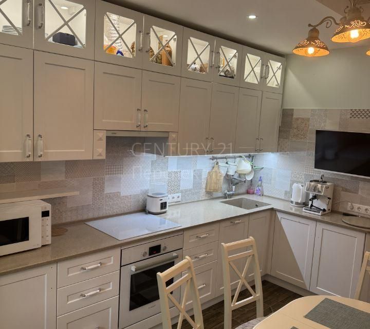Продаётся 2-комнатная квартира, 56 м²