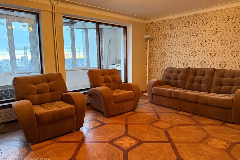 Продаётся 5-комнатная квартира, 103.5 м²