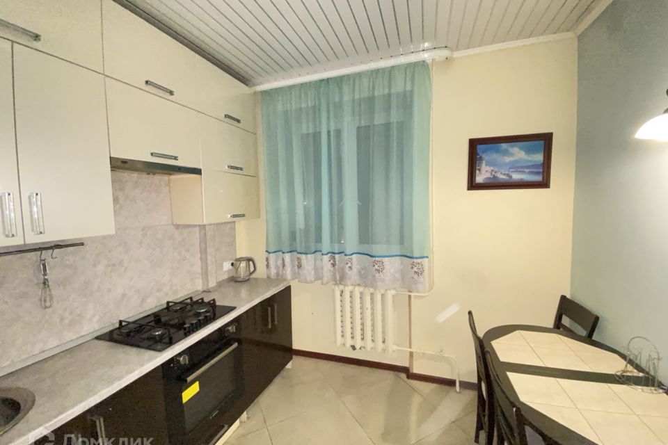 Продаётся 3-комнатная квартира, 58.3 м²