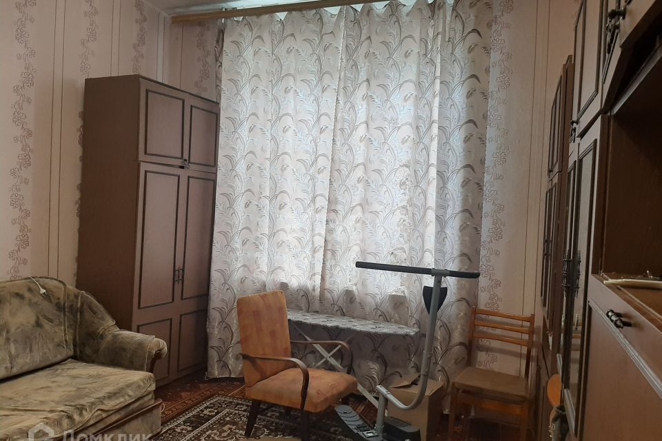 Продаётся комната в 2-комн. квартире, 50.6 м²