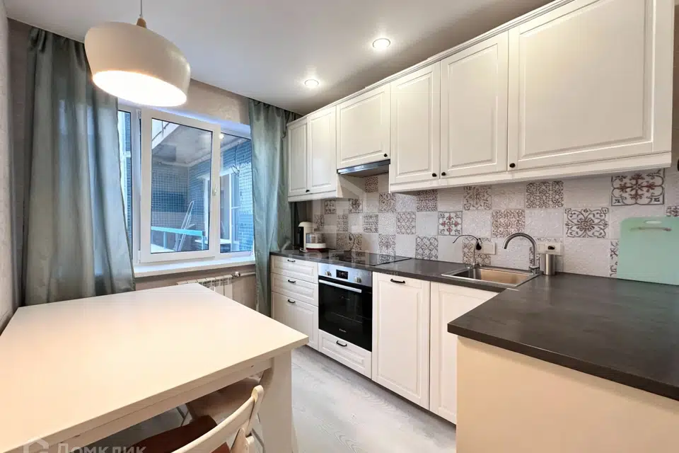 Продаётся 2-комнатная квартира, 58.6 м²