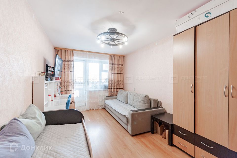 Продаётся 1-комнатная квартира, 43.2 м²