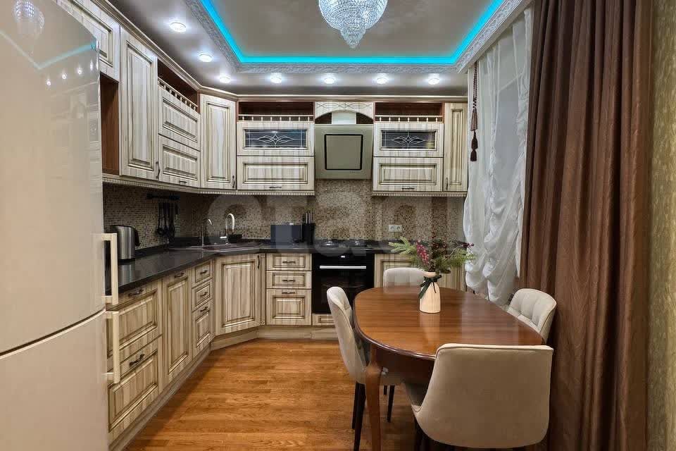 Продаётся 3-комнатная квартира, 67.8 м²