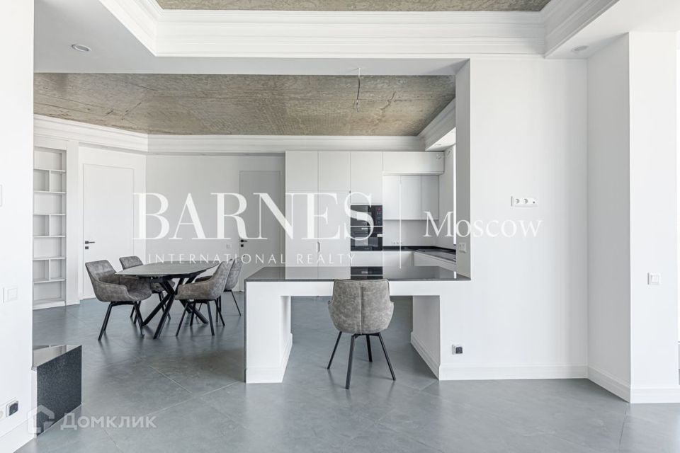 Продаётся 5-комнатная квартира, 190 м²
