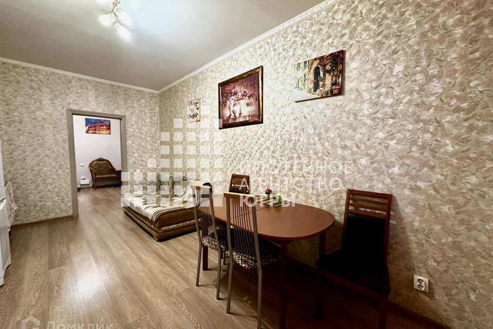 Продаётся 1-комнатная квартира, 51.8 м²