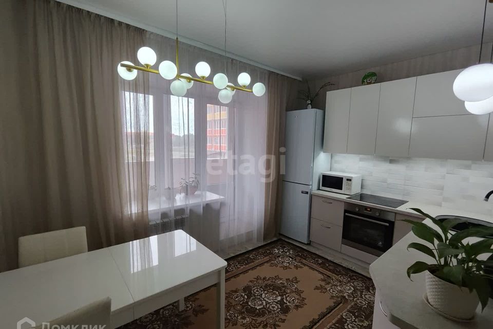 Продаётся 2-комнатная квартира, 58.5 м²