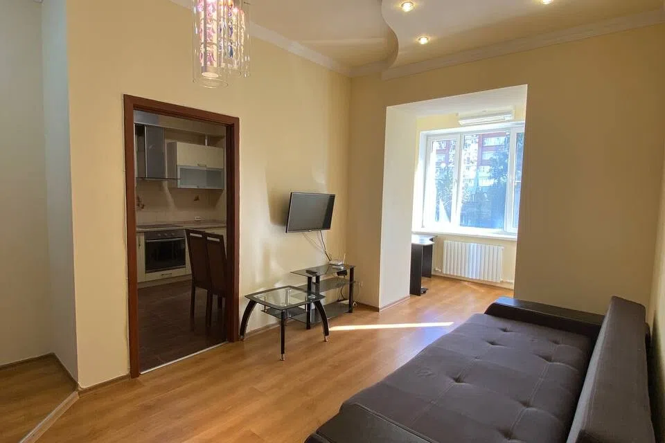Сдаётся 2-комнатная квартира, 42 м²