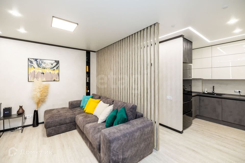 Продаётся 3-комнатная квартира, 110.6 м²