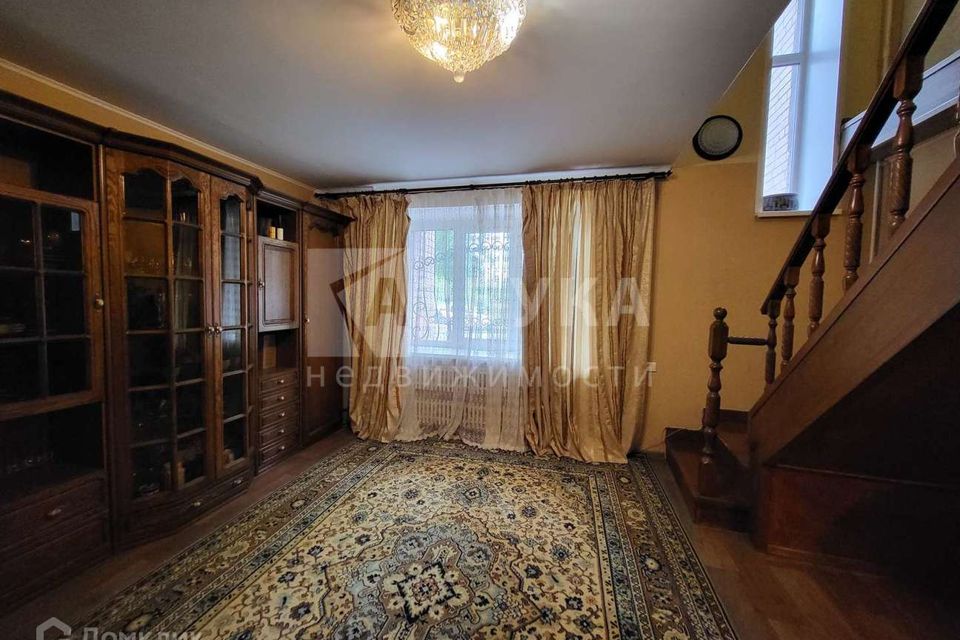 Продаётся 4-комнатная квартира, 96.1 м²