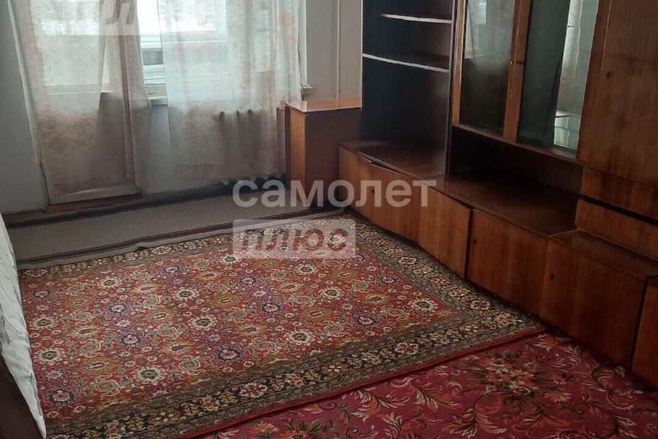 Продаётся 1-комнатная квартира, 43.8 м²