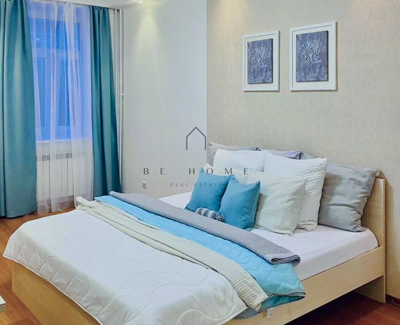 Сдаётся 2-комнатная квартира, 65 м²