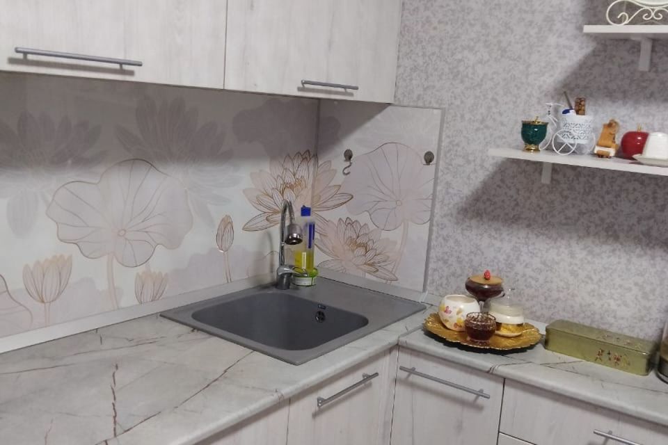 Продаётся 1-комнатная квартира, 27.4 м²