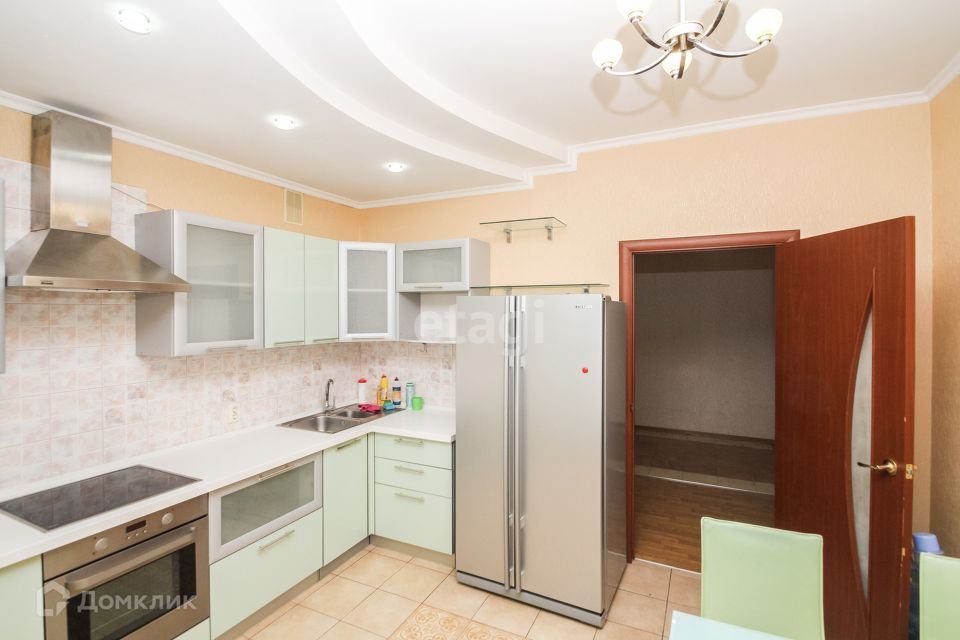 Сдаётся 3-комнатная квартира, 101 м²