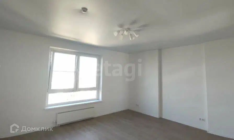 Продаётся 4-комнатная квартира, 104.5 м²
