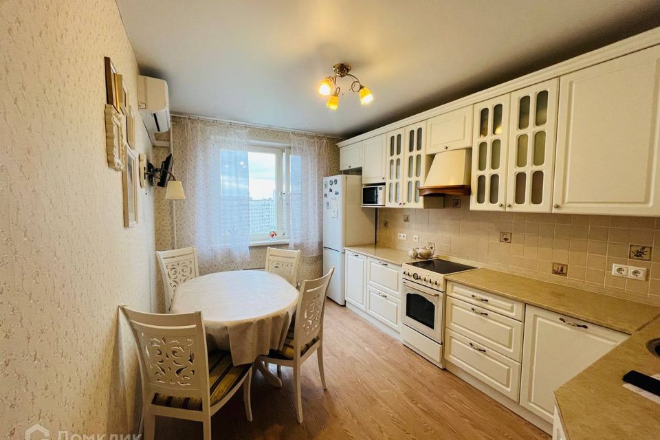 Продаётся 3-комнатная квартира, 71.9 м²