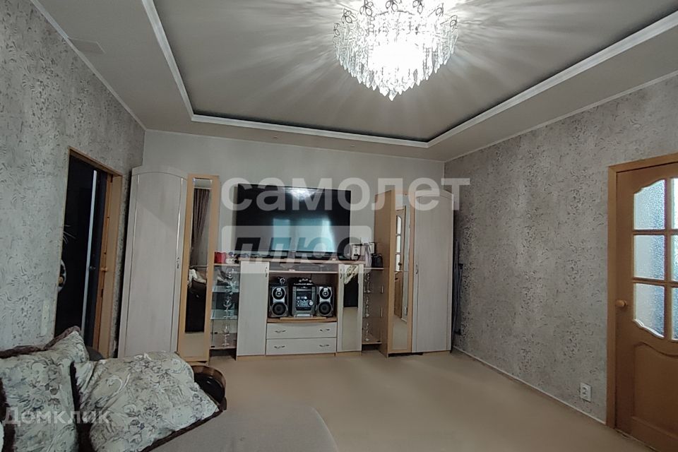 Продаётся 1-комнатная квартира, 43.7 м²