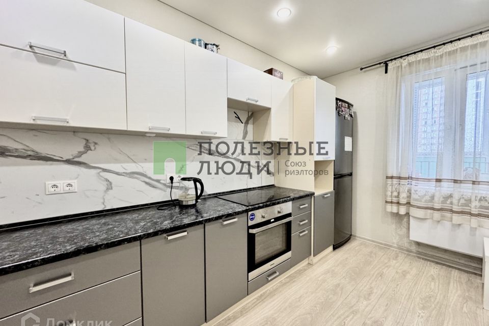 Продаётся 1-комнатная квартира, 37.4 м²