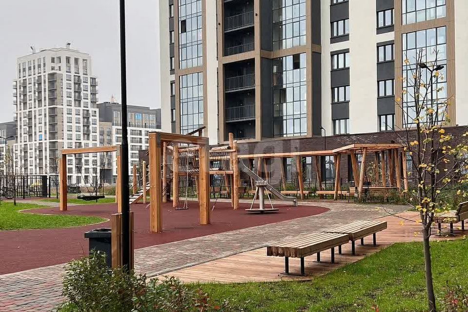 Продаётся 2-комнатная квартира, 87.6 м²
