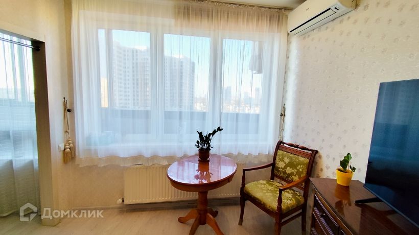 Продаётся 1-комнатная квартира, 46.7 м²