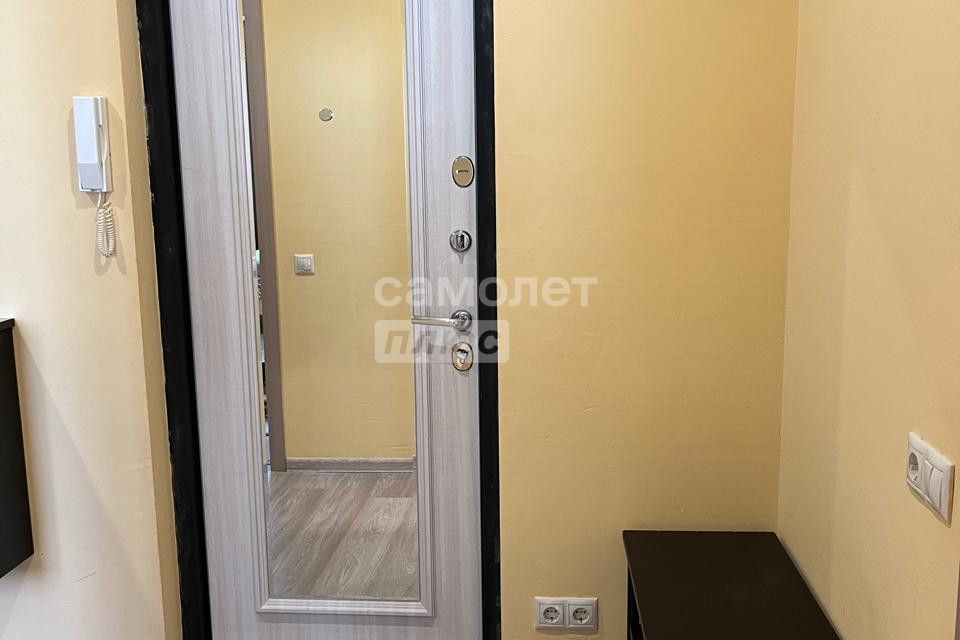 Продаётся 1-комнатная квартира, 43 м²