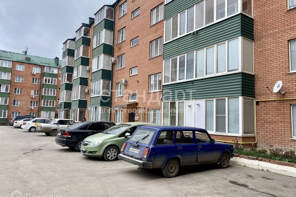 Сдаётся 2-комнатная квартира, 63 м²