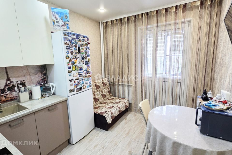 Продаётся 1-комнатная квартира, 41.2 м²
