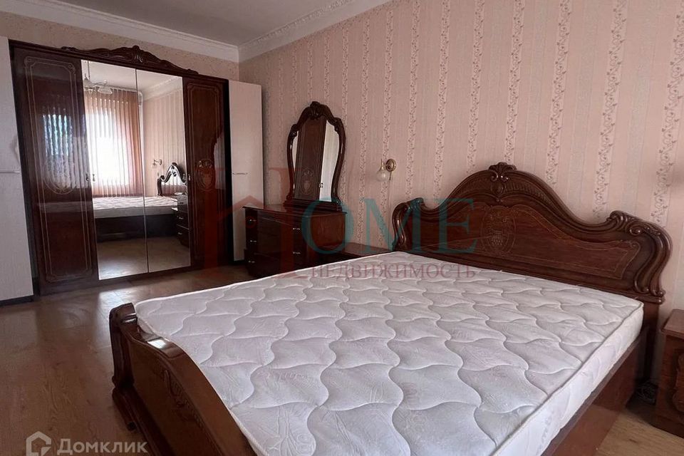 Сдаётся 2-комнатная квартира, 71 м²