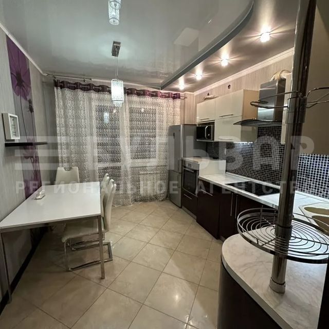 Сдаётся 2-комнатная квартира, 60 м²