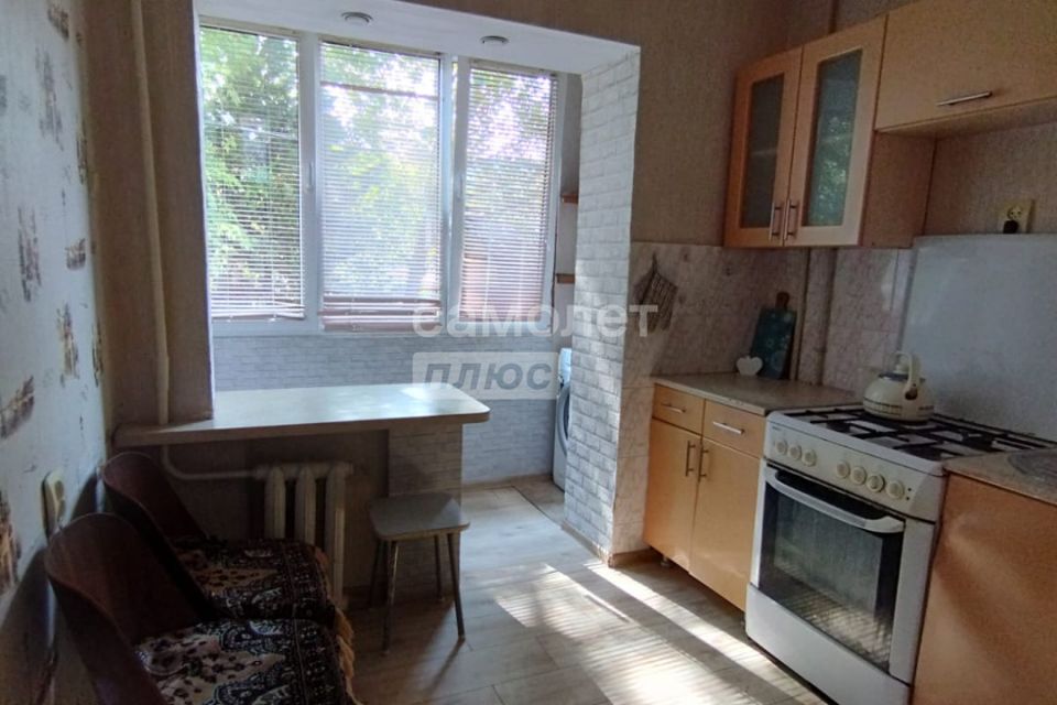 Продаётся 3-комнатная квартира, 60 м²