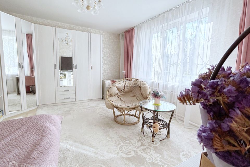 Продаётся 2-комнатная квартира, 63 м²