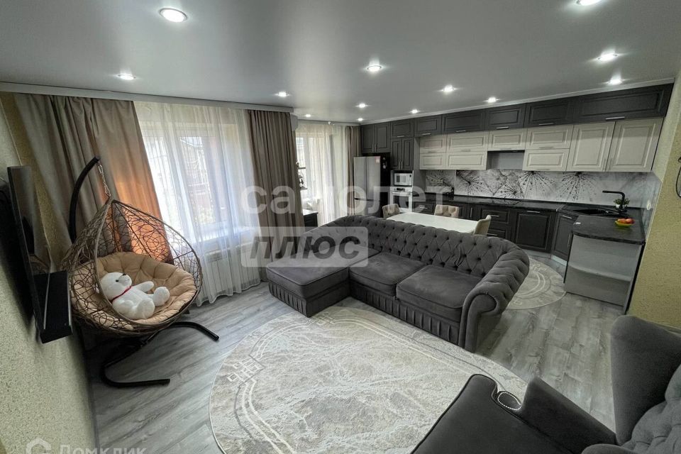 Продаётся 4-комнатная квартира, 98.7 м²