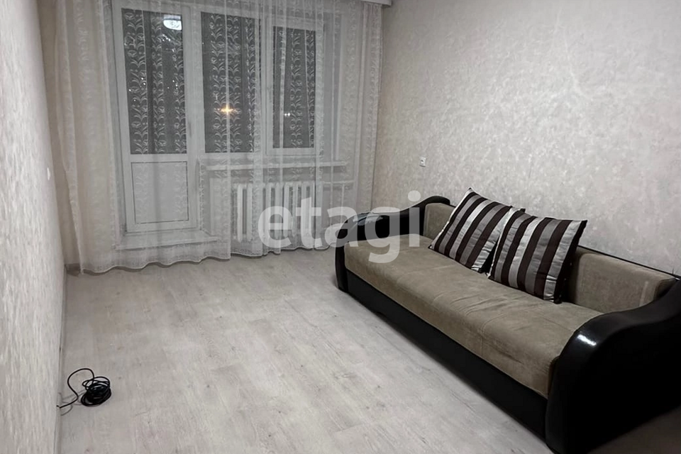 Сдаётся 2-комнатная квартира, 57 м²