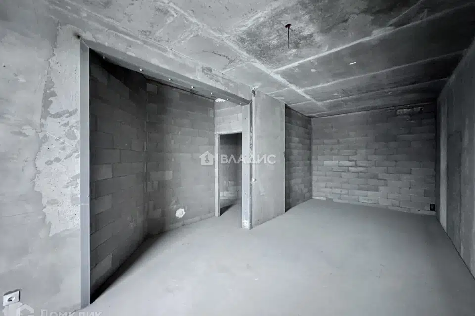 Продаётся 5-комнатная квартира, 186.5 м²