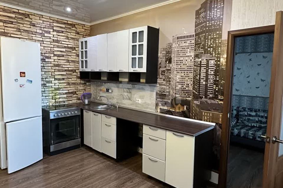 Сдаётся 2-комнатная квартира, 62.9 м²