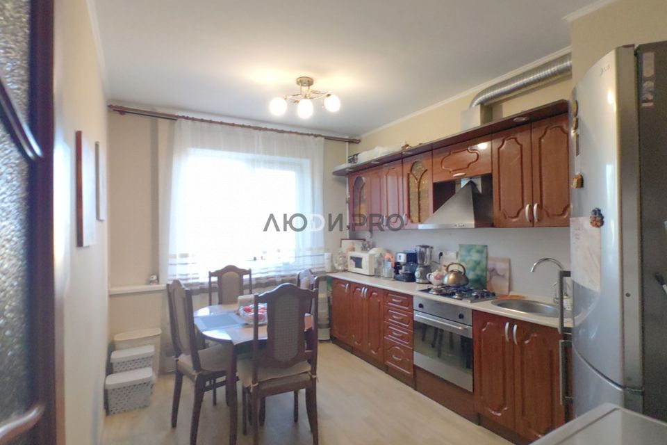 Продаётся 3-комнатная квартира, 65 м²