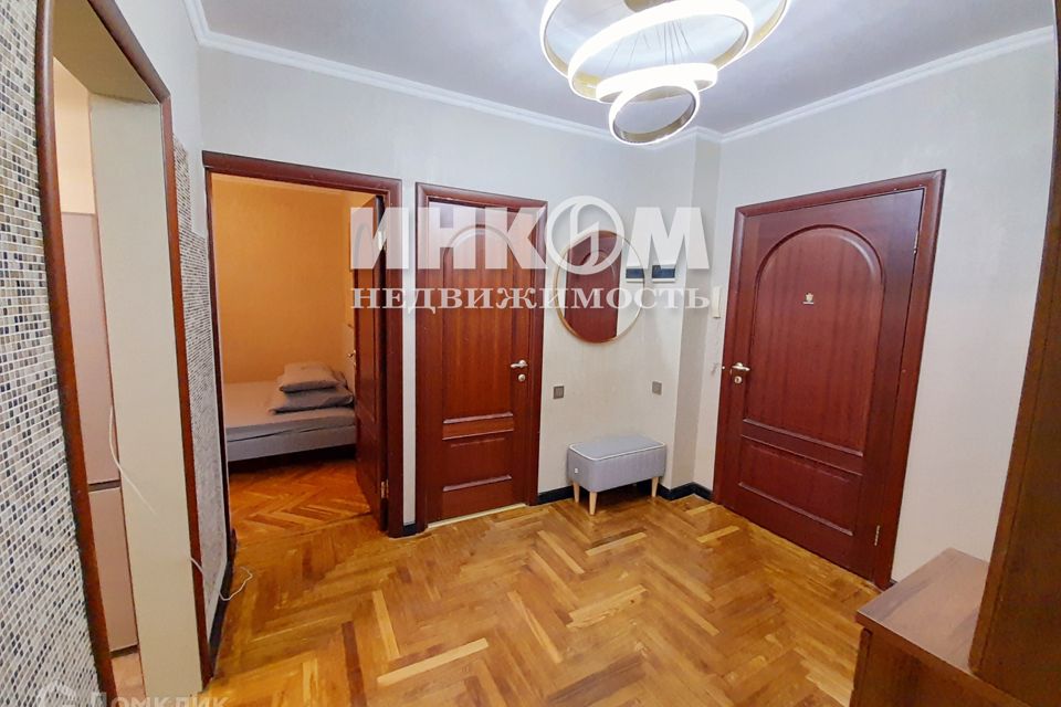 Сдаётся 2-комнатная квартира, 63 м²