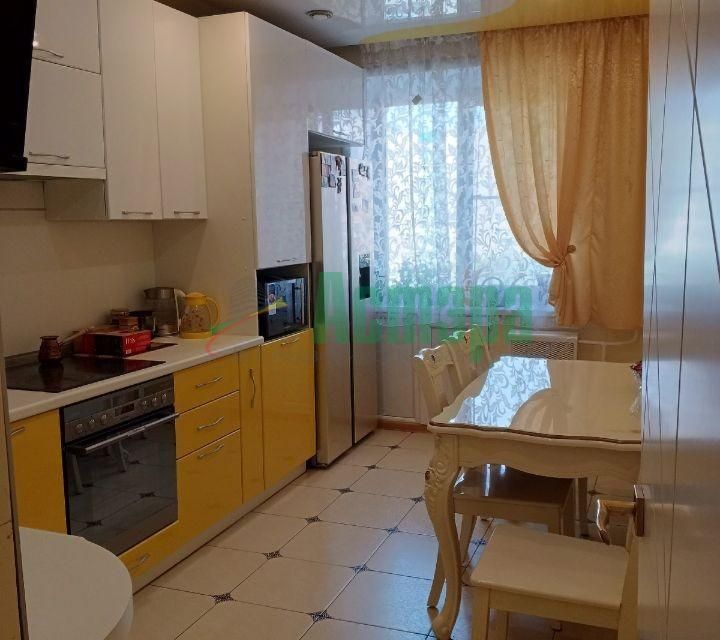 Продаётся 4-комнатная квартира, 85 м²