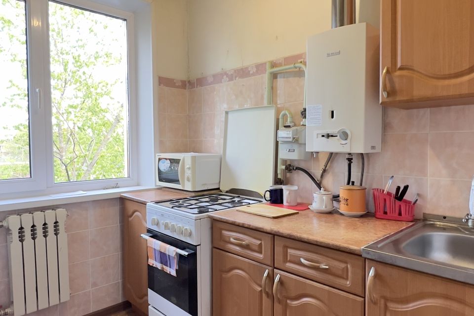 Продаётся 4-комнатная квартира, 59 м²