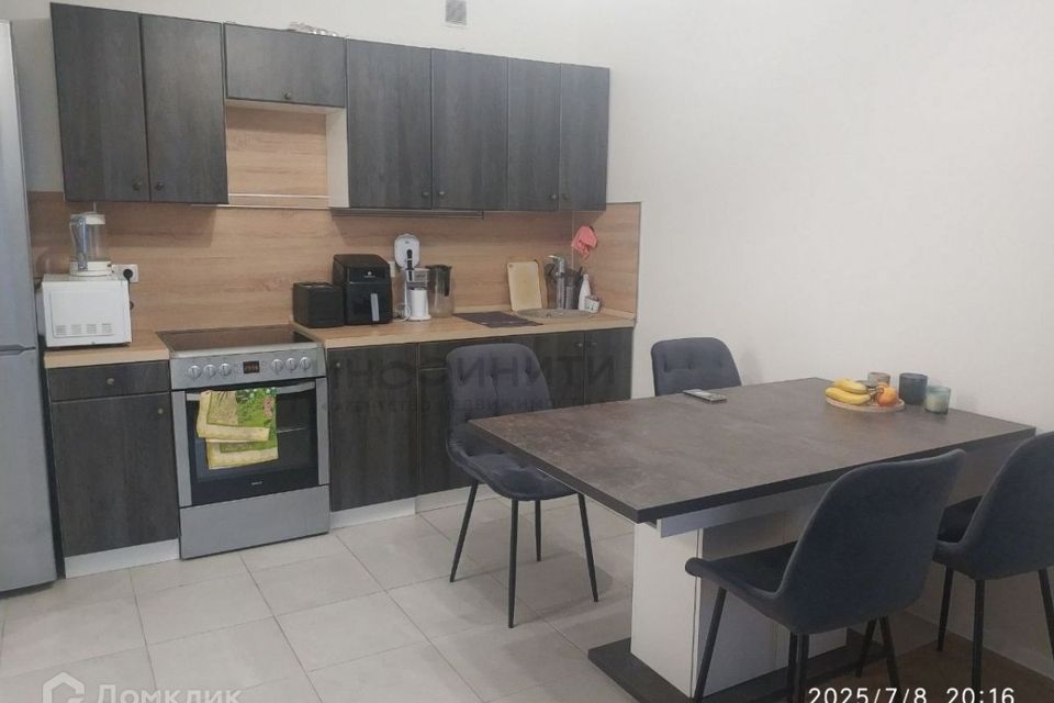 Продаётся 2-комнатная квартира, 55.6 м²