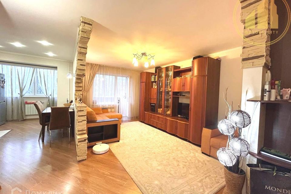 Продаётся 3-комнатная квартира, 72.5 м²